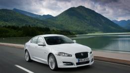 Jaguar XF Facelifting 2.2 Diesel - prawy bok