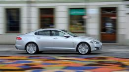Jaguar XF Facelifting 2.2 Diesel - prawy bok
