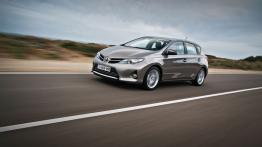 Toyota Auris II Hatchback 5d Diesel - lewy bok