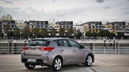 Toyota Auris II Hatchback 5d Diesel - widok z tyłu