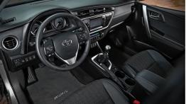 Toyota Auris II Hatchback 5d Diesel - pełny panel przedni