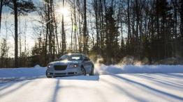 Chrysler 300 Glacier - widok z przodu