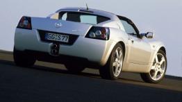 Opel Speedster - widok z tyłu