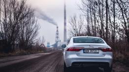 Jaguar XF - czarny charakter