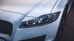 Jaguar XF - czarny charakter