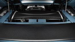 Audi R8 GT Spyder - pokrywa silnika otwarta