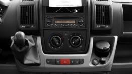 Citroen Jumper - konsola środkowa