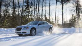 Chrysler 300 Glacier - lewy bok