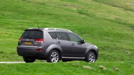 Citroen C-Crosser - prawy bok