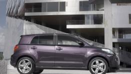 Toyota Urban Cruiser - prawy bok