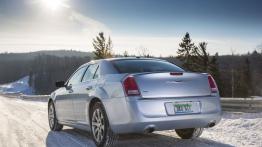 Chrysler 300 Glacier - widok z tyłu
