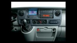 Renault Master - konsola środkowa