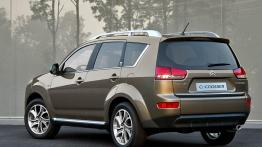 Citroen C-Crosser - widok z tyłu