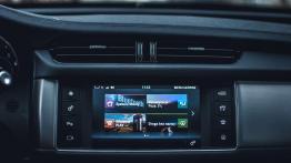 Jaguar XF - czarny charakter