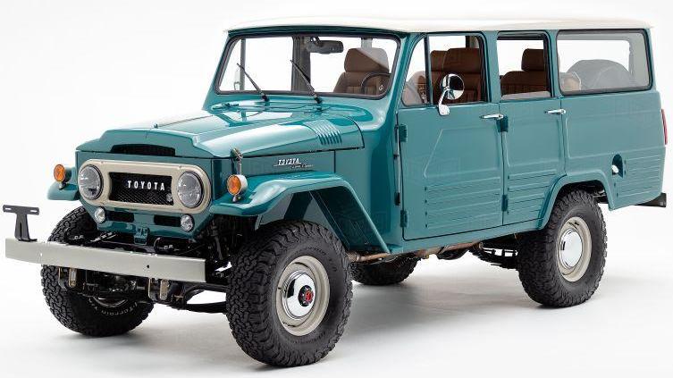 Odrestaurowany Land Cruiser FJ45LV – unikat dla kalifornijskich surferów