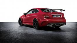 Mercedes C63 AMG Coupe Black Series - widok z tyłu