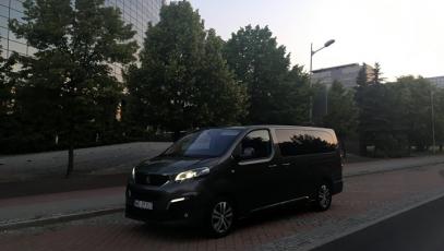 #peugeot #travller #familycar #lomgvehicle #test