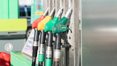 To już oficjalne: unijna rewolucja w cenach paliw ma datę. Pożegnajcie tanią benzynę i diesla