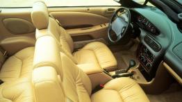 Chrysler Sebring Cabriolet - widok ogólny wnętrza z przodu