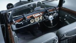 Maybach SW 38 Cabriolet - pełny panel przedni