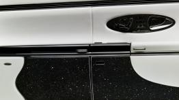 Maybach 62 Landaulet - sterowanie w drzwiach
