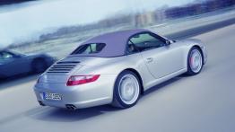 Porsche 911 Carrera Cabriolet - widok z tyłu