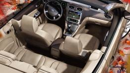 Ford Focus Coupe Cabriolet - widok ogólny wnętrza