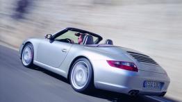 Porsche 911 Carrera Cabriolet - widok z tyłu