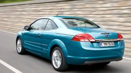 Ford Focus Coupe Cabriolet - widok z tyłu