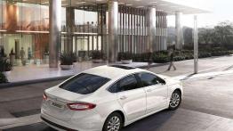 Ford udostępni patenty nt. napędów hybrydowych i EV