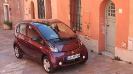 Mitsubishi I-MiEV - widok z przodu
