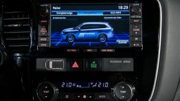 Mitsubishi Outlander III PHEV - konsola środkowa