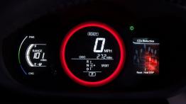 Toyota RAV4 EV - komputer pokładowy