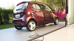 Mitsubishi I-MiEV - widok z tyłu