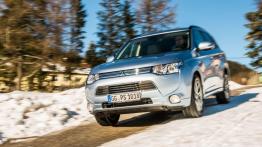 Mitsubishi Outlander III PHEV - widok z przodu