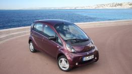 Mitsubishi I-MiEV - widok z przodu
