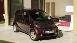 Mitsubishi I-MiEV - widok z przodu
