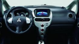 Mitsubishi I-MiEV - pełny panel przedni