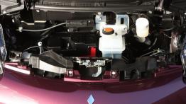 Mitsubishi I-MiEV - maska otwarta