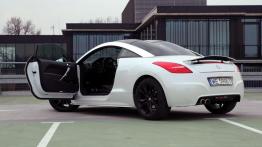 Peugeot RCZ - król lew
