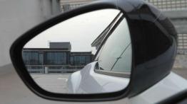 Peugeot RCZ - król lew