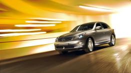 Infiniti EX - widok z przodu