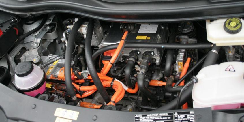 Mercedes eVito i eSprinter – wkraczamy w świat elektrycznych dostawczaków