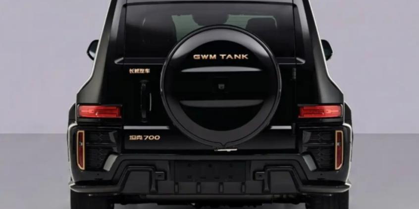 Tank 700 urósł do prawie 5,5 metra. Tak wygląda ogromny SUV z Chin