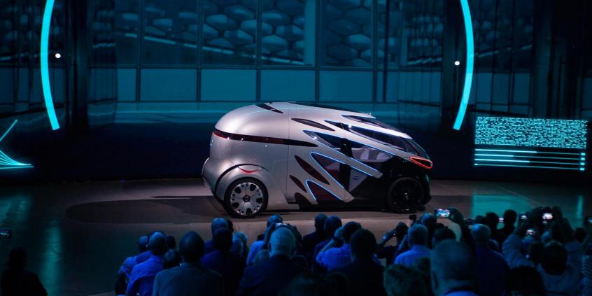 Autonomicznie, futurystycznie, społecznie – Mercedes-Benz Vision Urbanetic