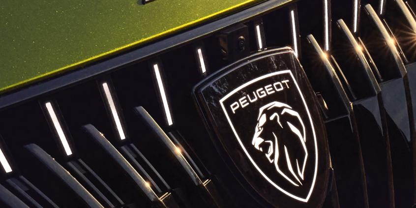 Nowy Peugeot 408 po liftingu: Bogatsze wyposażenie, ale cennik ani drgnął