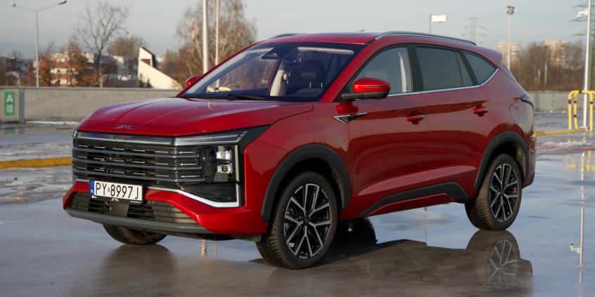 Porównanie: JAC JS8 Pro 1.5 T-GDI DCT vs Chery Tiggo 8 1.6 T-GDI DCT Prestige. Sprawdzam 7-osobowe chińskie SUV-y