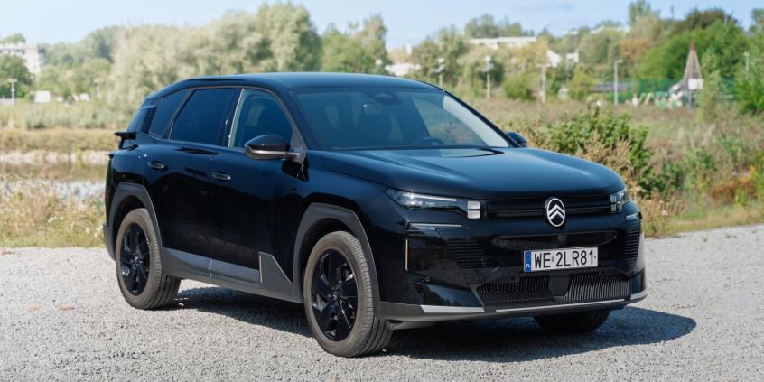 Test: Citroën C5 Aircross 1.2 Hybrid Max to kolejny poprawny SUV Stellantisa. Ma zalety poprzednika i awansował o klasę