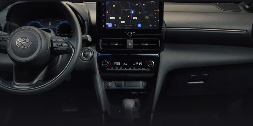 Toyota Yaris Cross potaniała o 5 tys. zł. Ale nadal kosztuje ponad 100 tys. zł