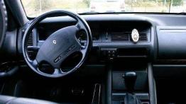 Renault Safrane - francuska &quot;a-szóstka&quot; w cenie Golfa